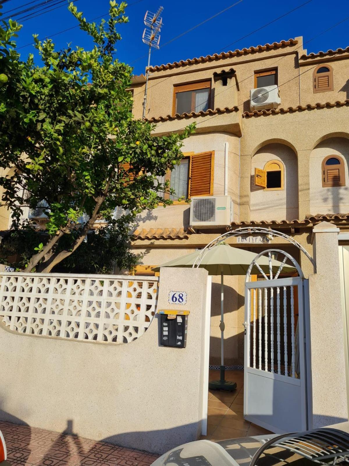 Chalet Adosado Unifamiiar Rocasol Beach Torrevieja Exterior foto